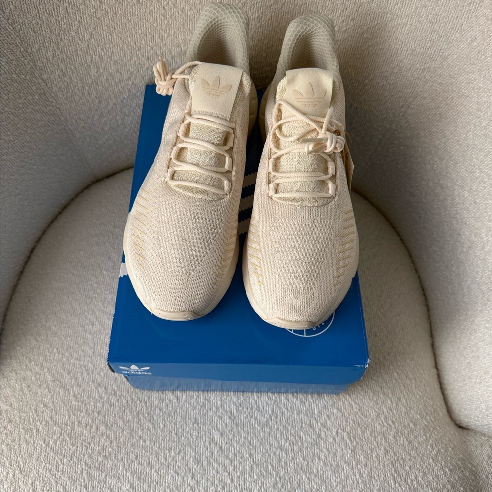 Adidas Swift Run 22 Decon (W)